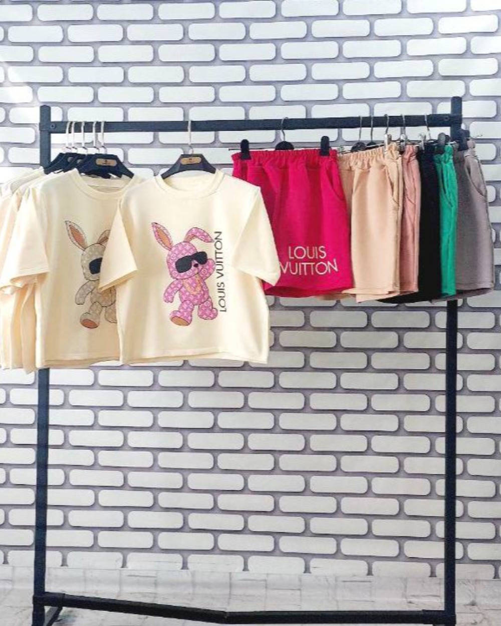 کراپ و شورت دورس گلکسی LV
