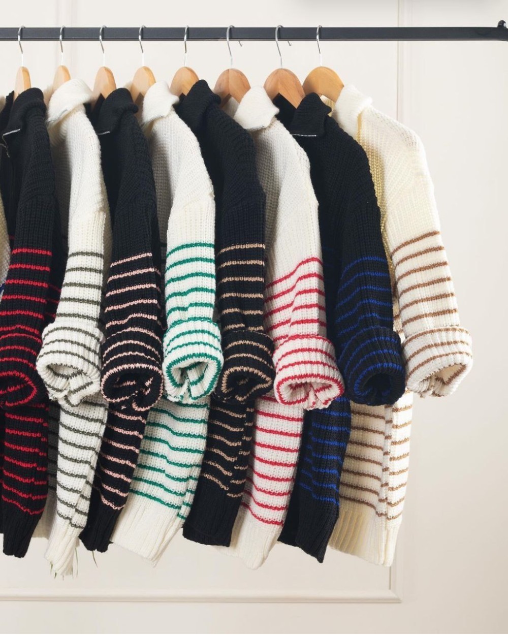 بلوز بافت زیپدار فندوقی کد ۴۰۱۴