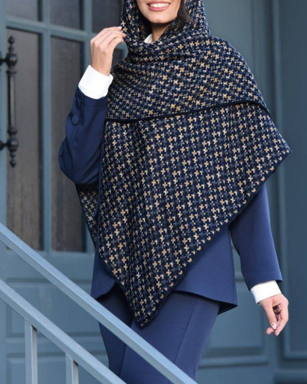 روسری پاییزه پارچه نیلا