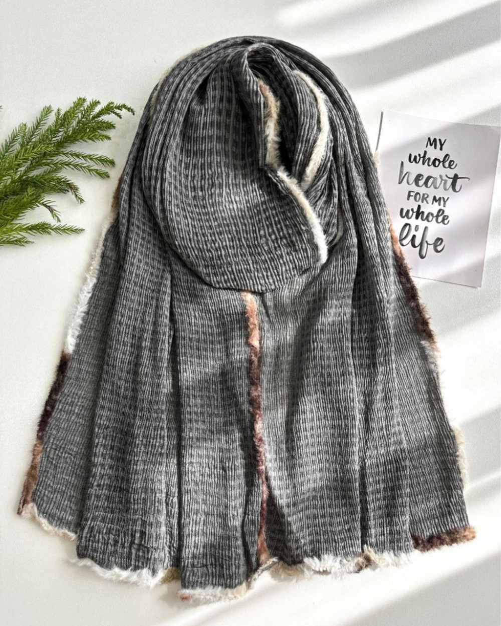 شال پاییزه کنفی خزدار