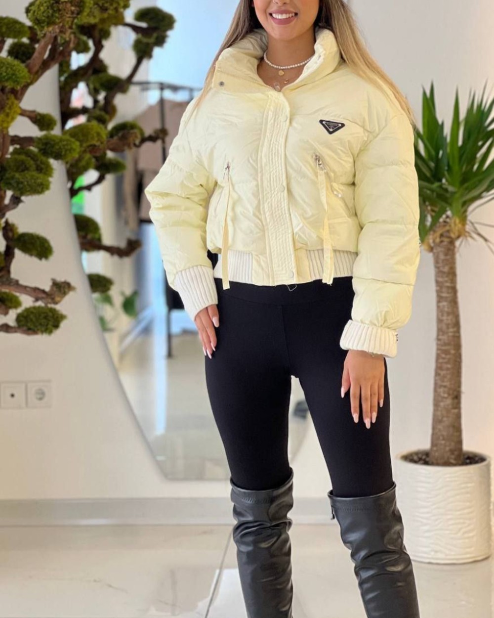 کاپشن بامبر پرادا