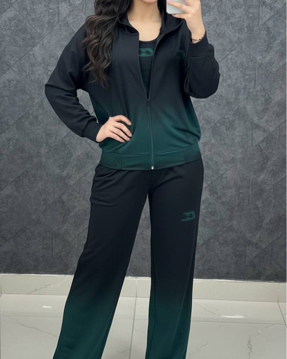 ست سه تیکه تاپ و سویشرت و شلوار