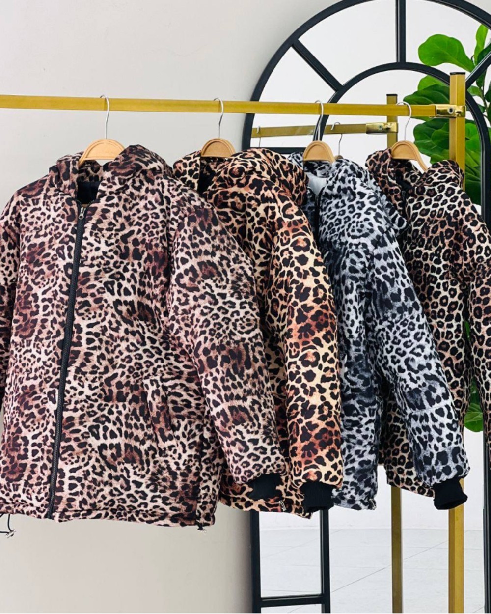 کاپشن پلنگی طنین